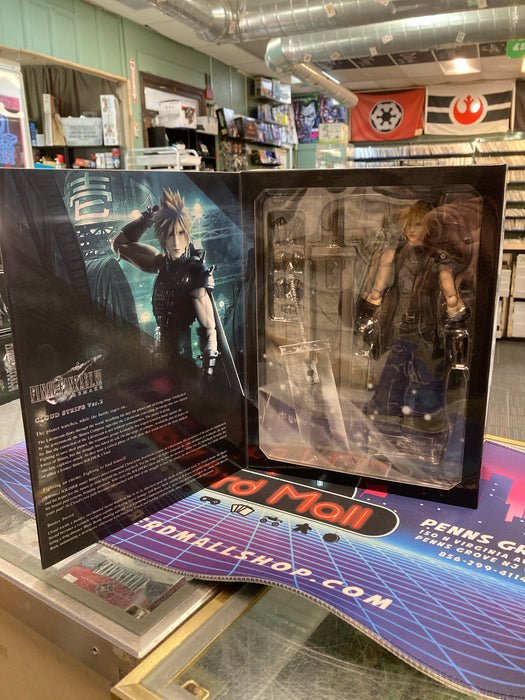 Final Fantasy VII Remake Cloud Strife Version 2 Play Arts Kai Action Figure