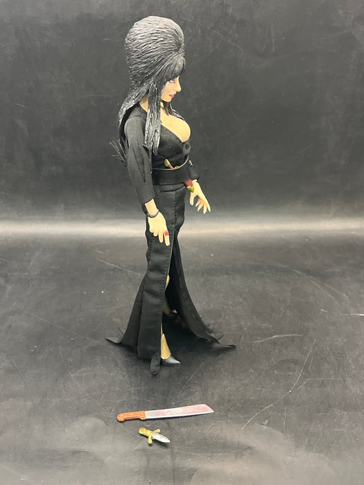 NECA Elvira Mistress of the Dark