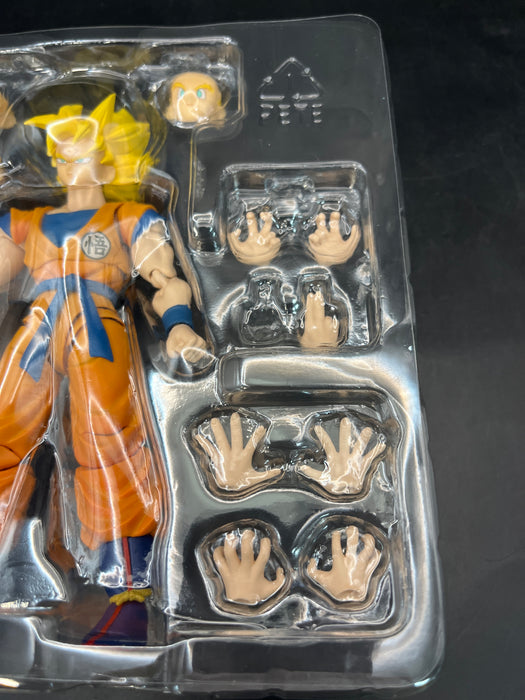 Dragon Ball Z: Super Saiyan Full Power Son Goku S.H.Figuarts Action Figure