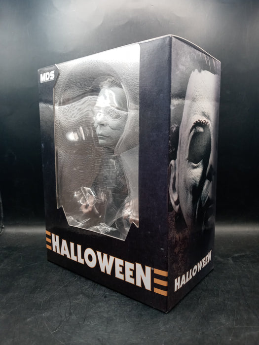 Mezco MDS Designer Series Halloween Michael Myers