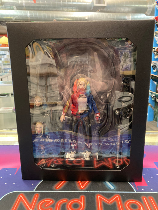Mezco One:12 Suicide Squad Harley Quinn Figure
