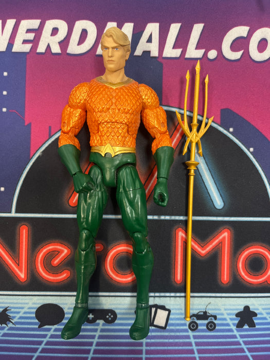 DC Essentials Aquaman