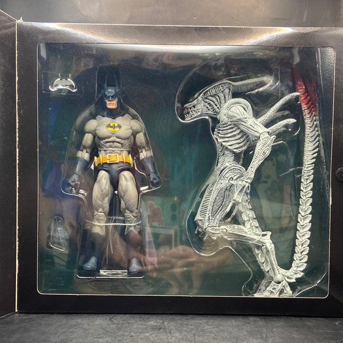 NECA Batman vs Aliens NYCC 2019 Exclusive