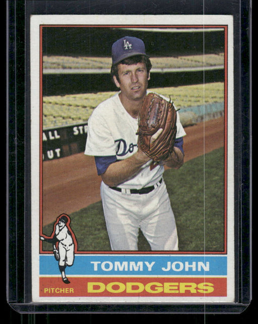 1976 Topps #416 Tommy John