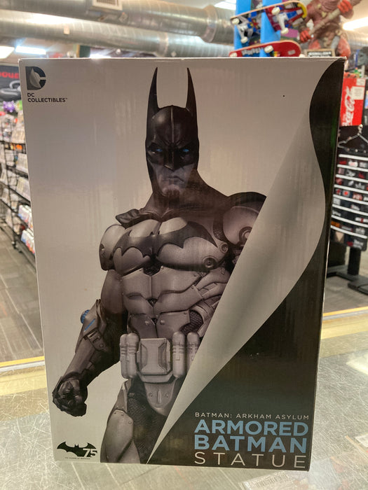 DC Collectibles Batman: Arkham Asylum Armored Batman Statue