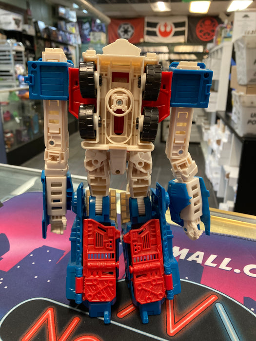 Transformers Generations Combiner Wars Ultra Magnus