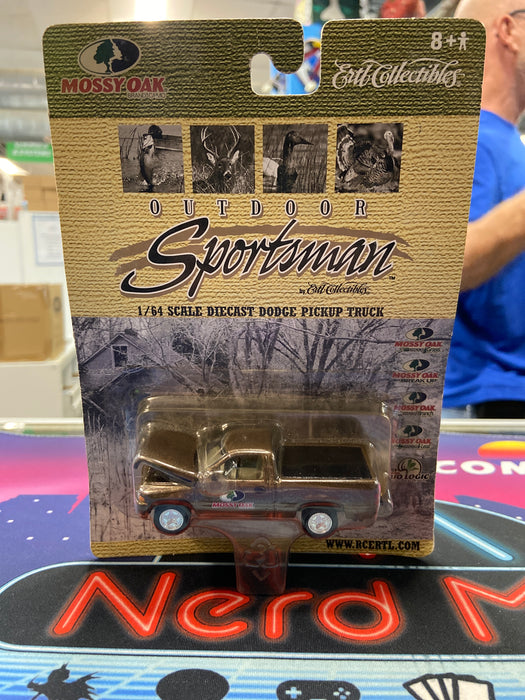 ERTL Collectibles Mossy Oak Outdoor Sportsman Chevy Pickup Truck