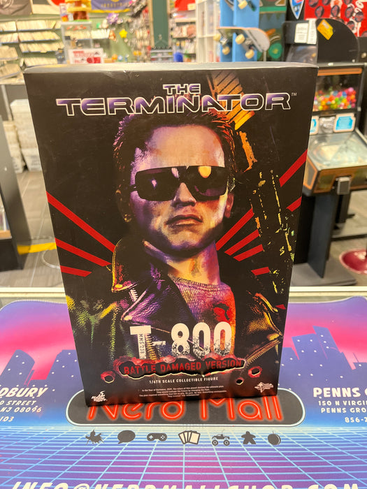 Hot Toys The Terminator T-800 Battle Damaged