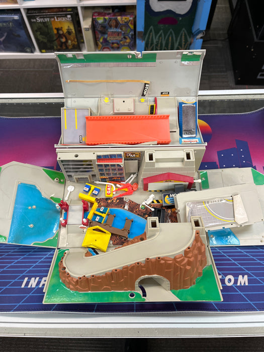 1988 Galoob Micro Machines Super City Tool Box