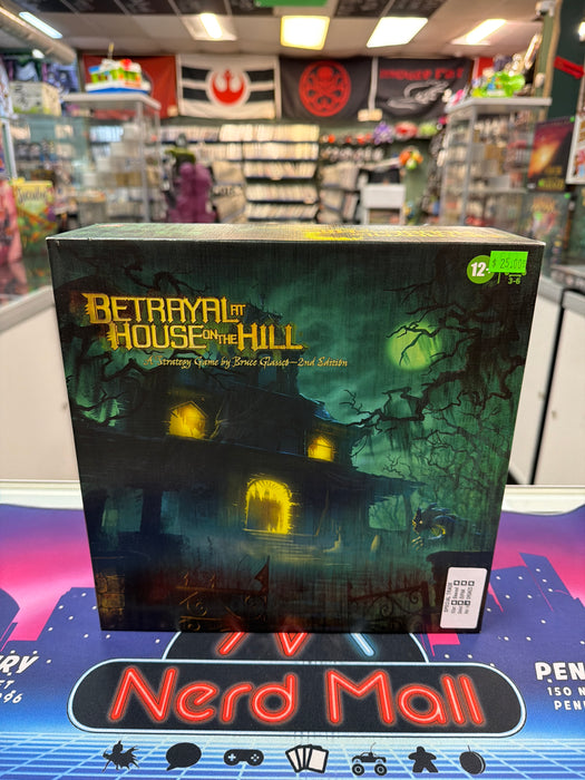 Betrayal at the House on the Hill (2nd Ed) (New Inside)