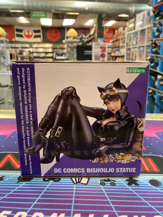 Kotobukiya DC Comics Bishojou Catoman Returns statue