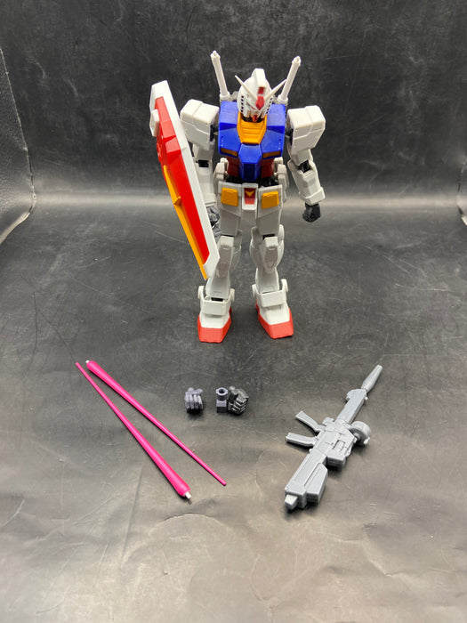 Bandai Gundam Universe RX-78-2 Gundam