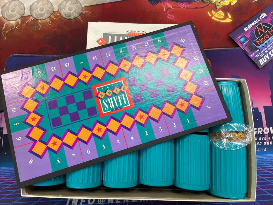 Liars Dice (2 complete Games in 1 Box)