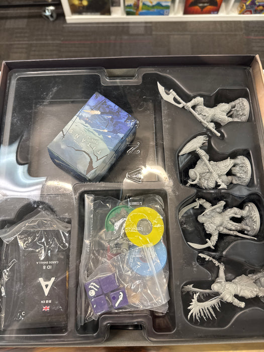 Titans w/ Reign of Fire, Echoes of the Past, Monuments & Banner of Glory Exps