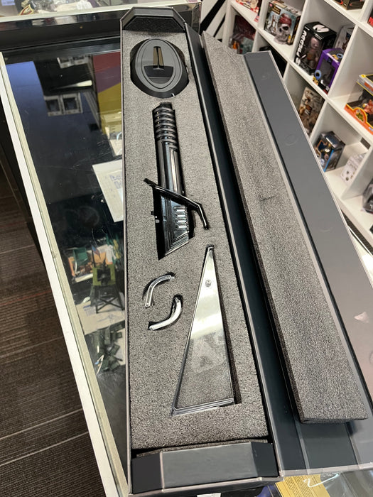 Star Wars Galaxy's Edge Darksaber Legacy Lightsaber Hilt Set