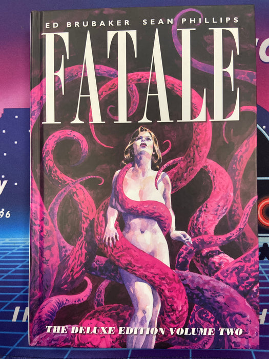 Fatale Deluxe Edition Vol. 2 (Pre Owned)