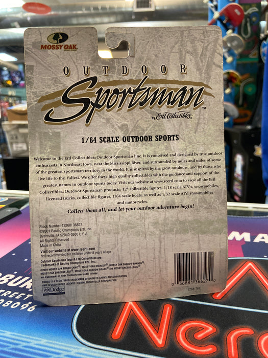 ERTL Collectibles Mossy Oak Outdoor Sportsman Chevy Pickup Truck