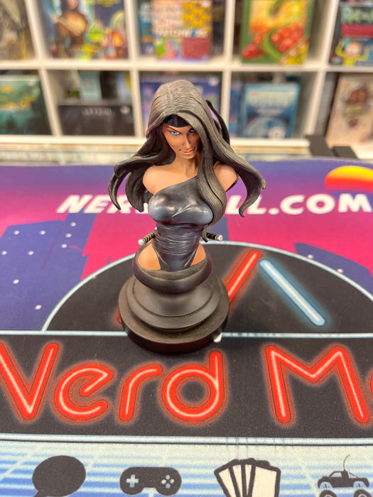 Diamond Select Marvel Icons Elektra Bust