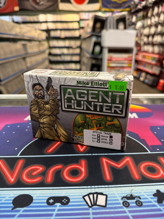 Agent Hunter (Sleeved)