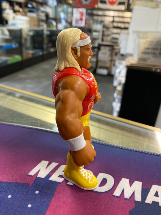 WWE Retro Collection Hulk Hogan (Red/Yellow)
