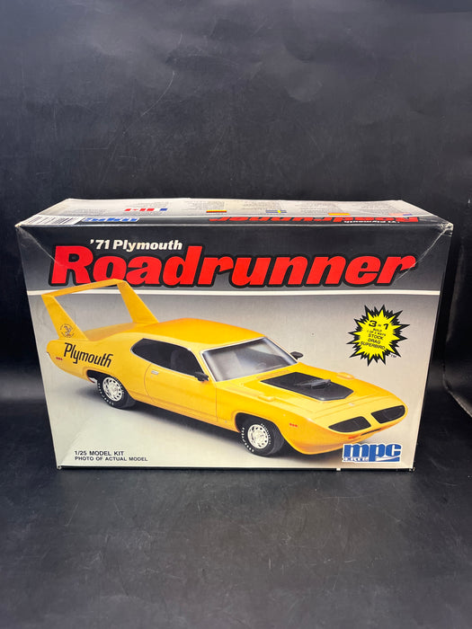 MPC/ERTL '71 Plymouth Roadrunner 1:25 Model Kit