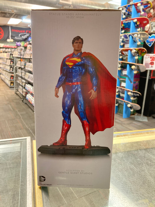 DC Collectibles Superman Statue