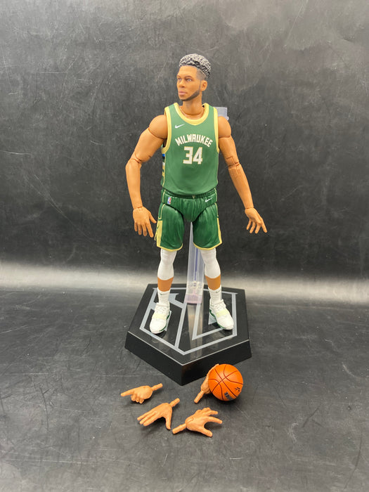 Hasbro Starting Lineup Giannis Antetokounmpo