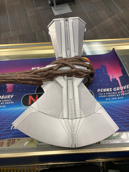 Marvel Legends Avengers End Game - Thor Stormbreaker Replica