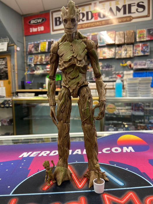 Marvel Legends Groot (Toys-R-Us Exclusive)