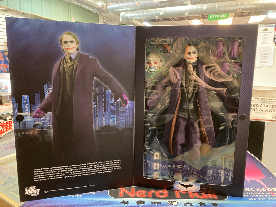 DC Direct Batman Dark Knight Joker 1:6 Scale Deluxe Figurine