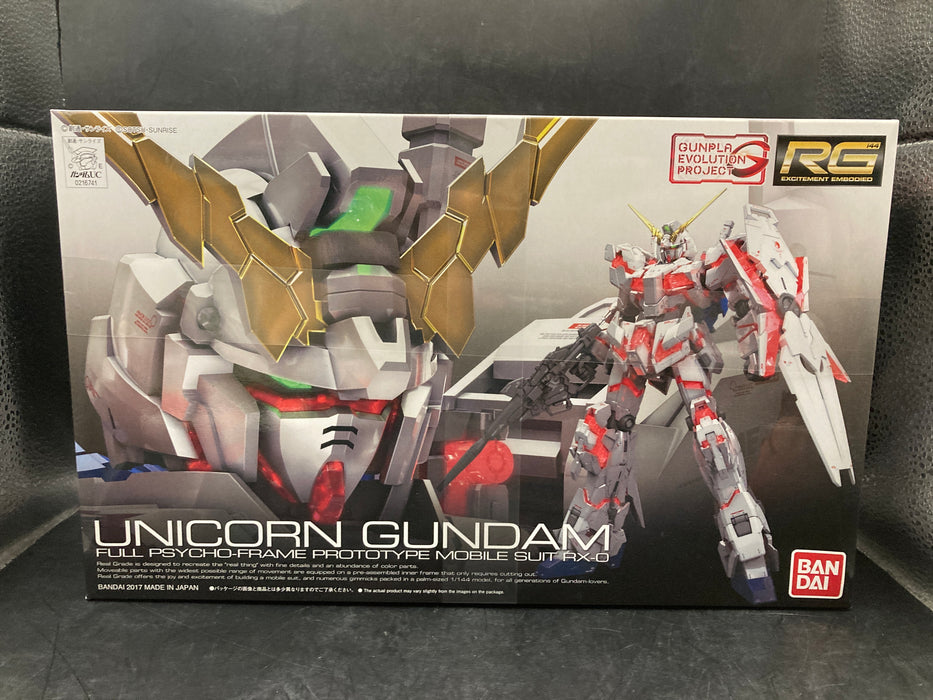 Bandai Hobby RG 1/144 Unicorn Gundam UC Model Kit Figure