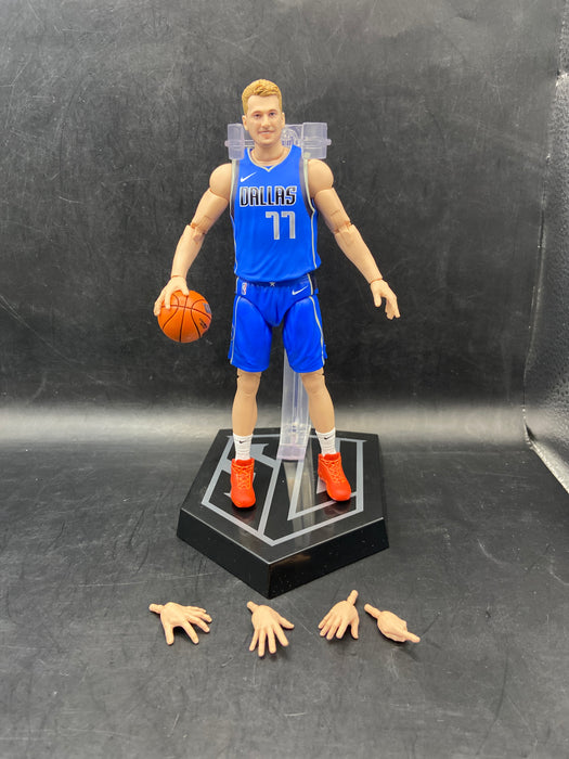 Hasbro Starting Lineup Luka Doncic