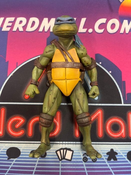 NECA TMNT Leonardo 1990