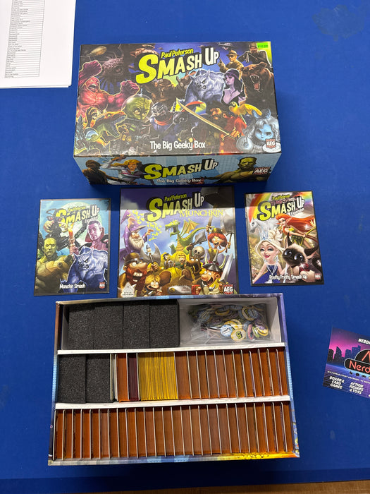 Smash Up-Big Geeky Box with 7 exp inside plus base