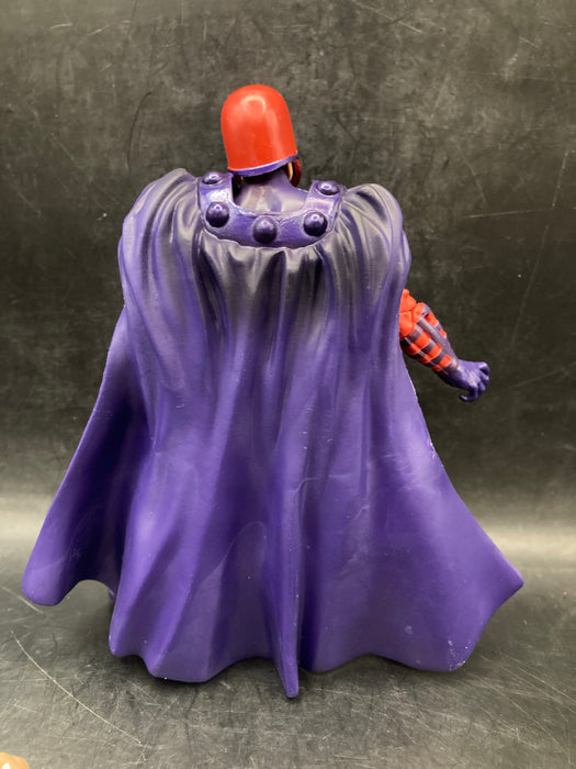 Marvel Legends Magneto (Family Matters 3-pack)