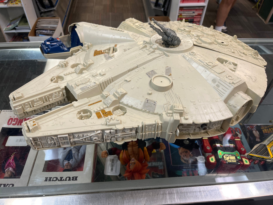 Kenner 1979 Star Wars Millennium Falcon
