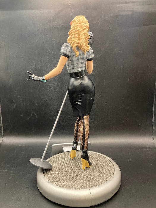 DC Collectibles Comic Bombshells Black Canary Statue