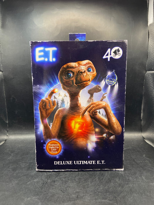 NECA 40th Anniversary Deluxe Ultimate E.T.