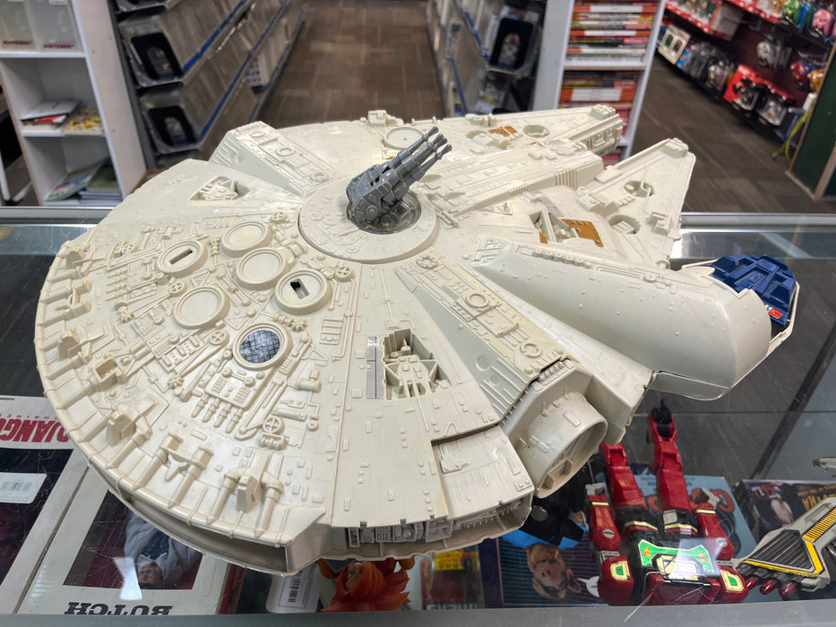 Kenner 1979 Star Wars Millennium Falcon
