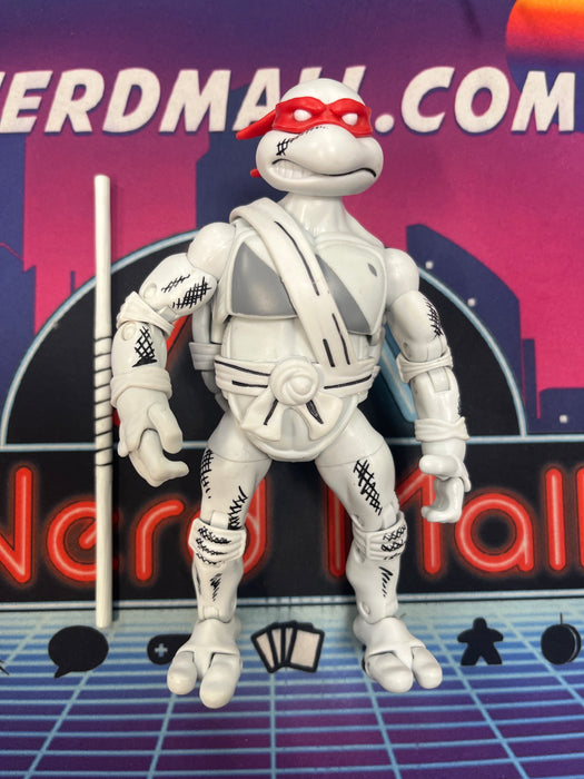 FCBD 2021 TMNT Elite Series B&W Donatello