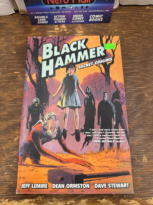 Black Hammer 1 Secret Origins (pre owned GN/TPB)