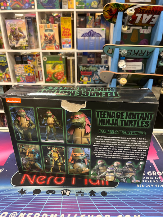 NECA Teenage Mutant Ninja Turtles Raphael & Michelangelo 2-pack