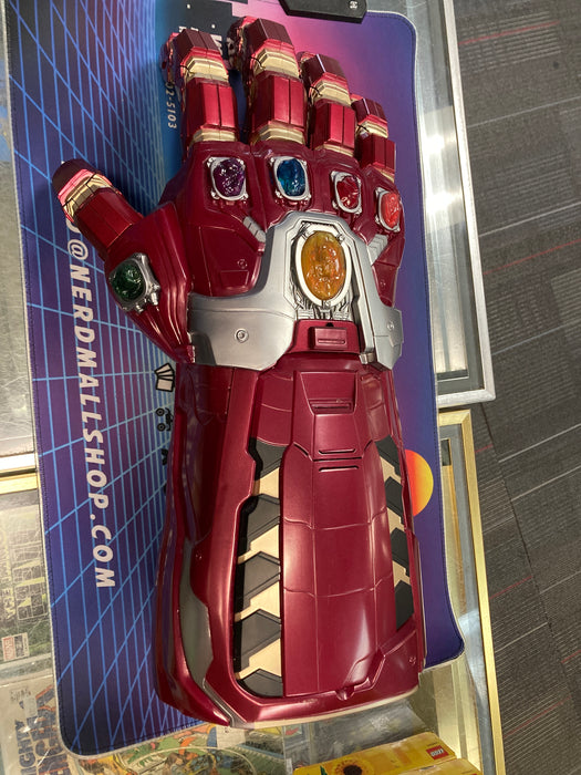 Hasboro Marvel Legends Series Infinity Gauntlet
