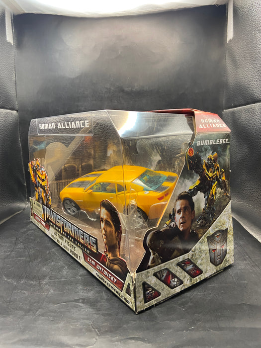 Transformers 2 Revenge of the Fallen Movie Human Alliance Bumblebee with Sam Witwicky
