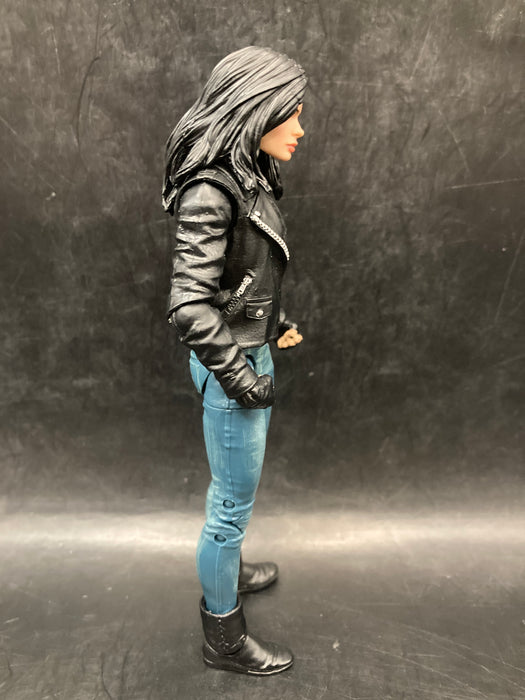 Marvel Legends Jessica Jones (Man Thing BAF)