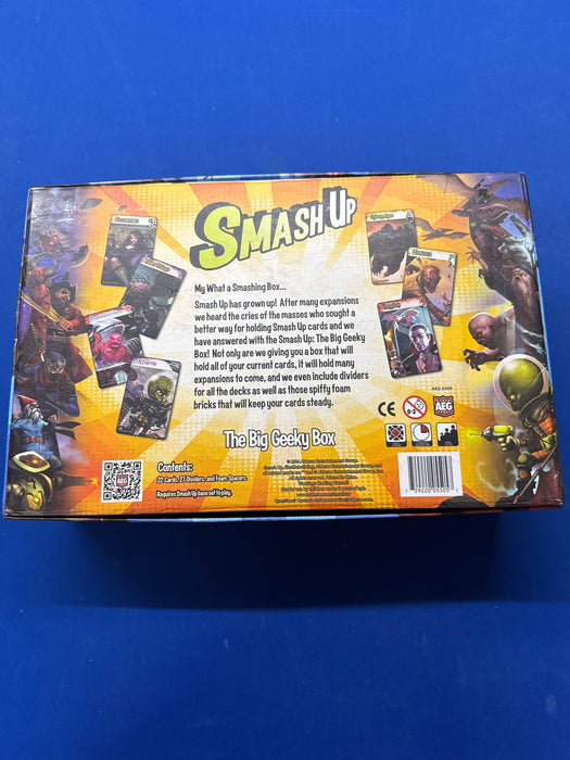 Smash Up-Big Geeky Box with 7 exp inside plus base