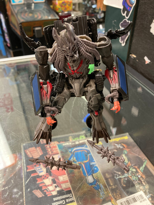 Transformers: The Last Knight Premium Edition Deluxe Berserker