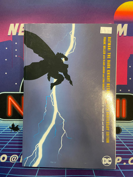 Batman: Dark Knight Returns 30th Anniversary Edition (Preowned)