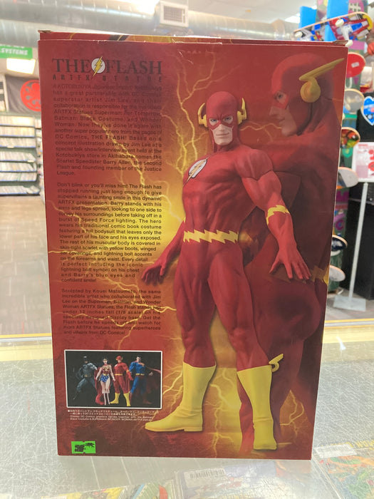 Kotobukiya Flash 1/6 Scale pre-painted PVC Statue