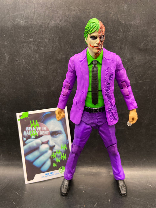 DC Multiverse Jokerized Two-Face Gold Label (Bane BAF)